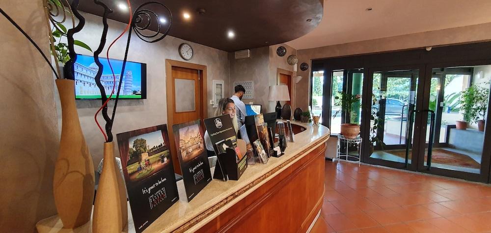 Hotel Carignano 4*