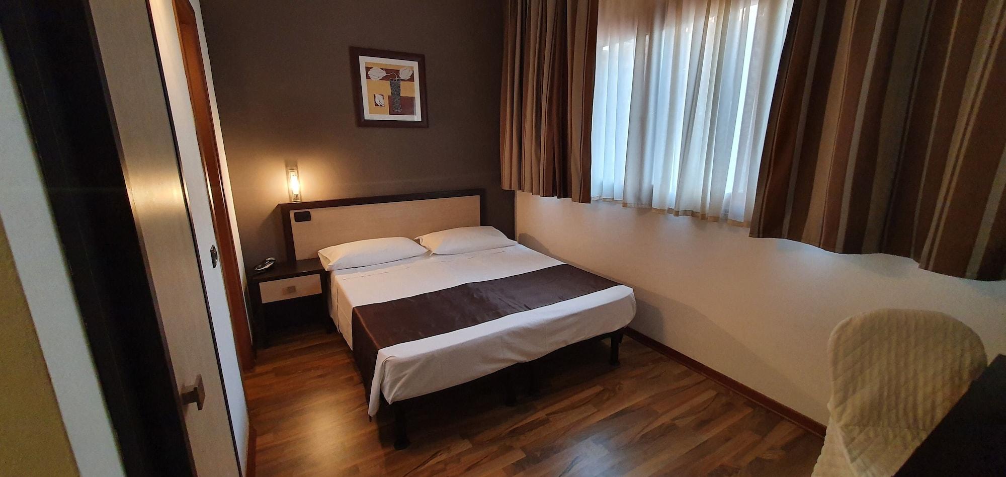 Hotel Carignano